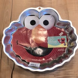 Wilton Elmo cake pan